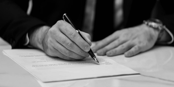 Derecho Inmobiliario / Abogados Inmobiliarios Muro de Alcoy · Redacción y Revisión de Contratos de Arras