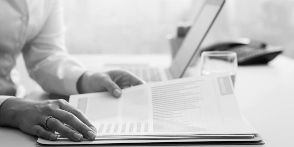 Derecho Mercantil / Abogados Mercantilistas Aguas de Busot · Investigaciones de Due Diligence en Procesos de Compra y Venta de Empresas