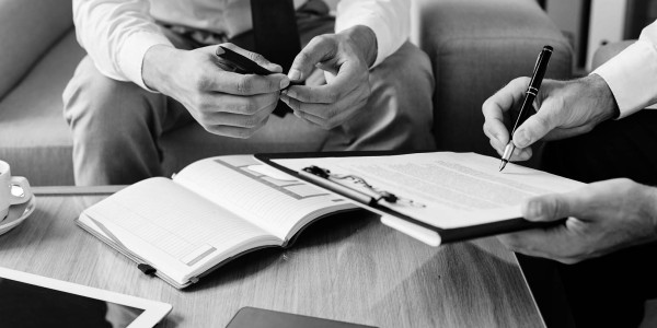 Derecho Mercantil / Abogados Mercantilistas Aguas de Busot · Cumplimiento Normativas de Protección de Datos / RGPD / LOPD
